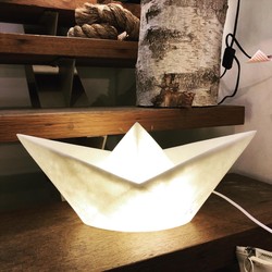 Papierbootlampe 2022.jpg